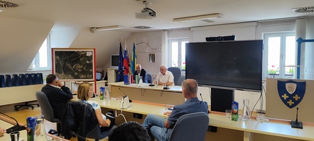 Obisk poslanske skupine SDS v Cerkljah 1